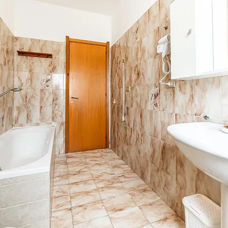 Anita's - Cozy & Elegant Апартаменты *